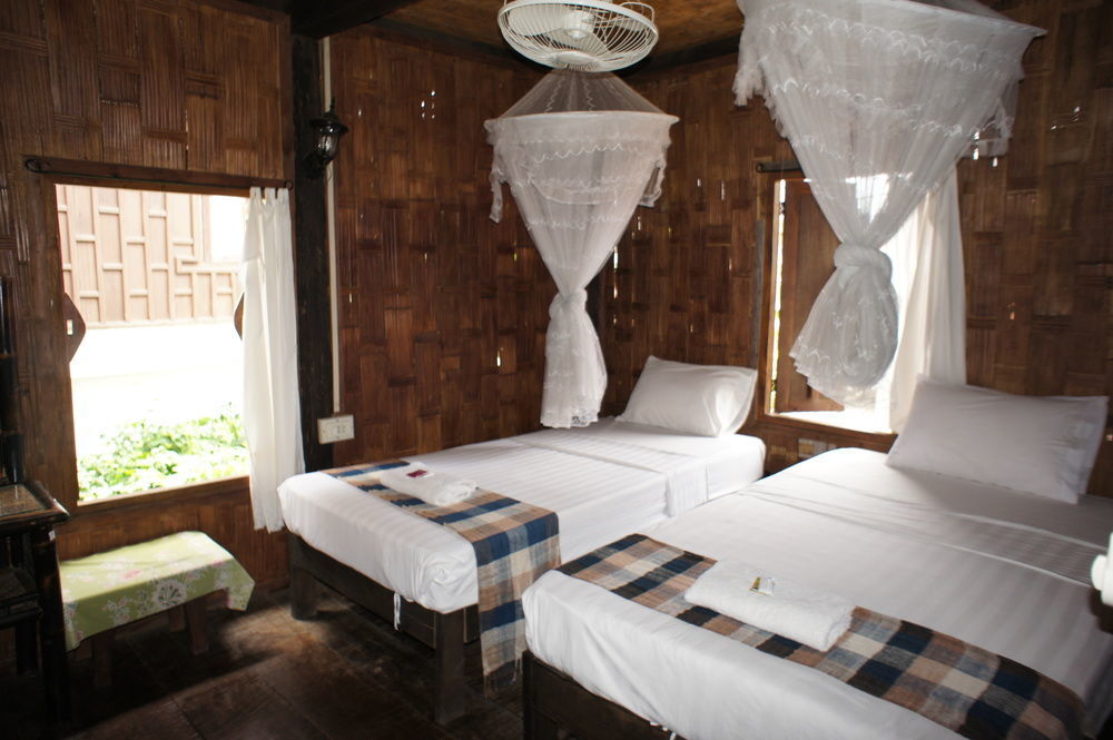 Champa Lao Bungalows Vang Vieng Exterior photo