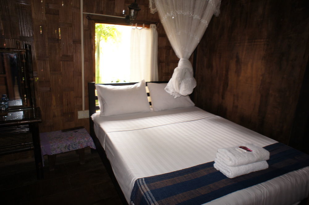 Champa Lao Bungalows Vang Vieng Exterior photo