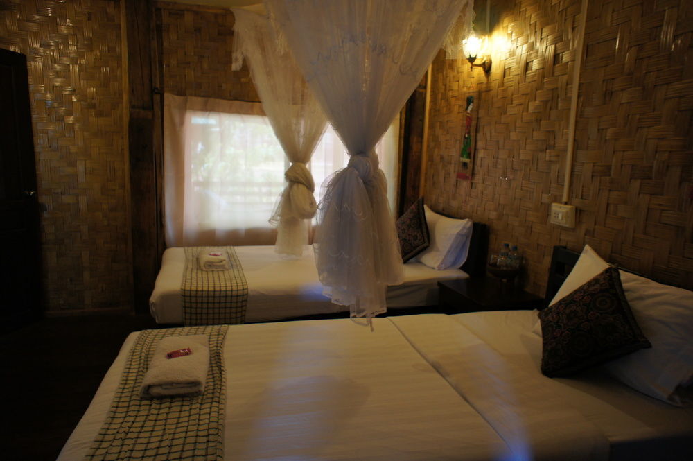 Champa Lao Bungalows Vang Vieng Exterior photo