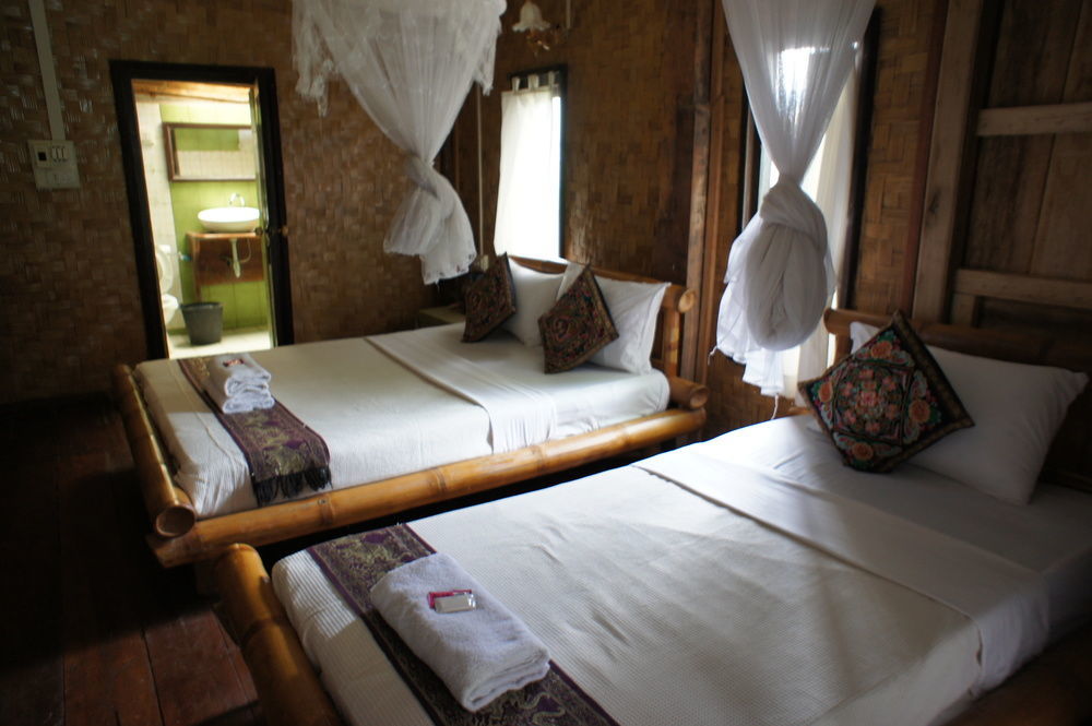 Champa Lao Bungalows Vang Vieng Exterior photo